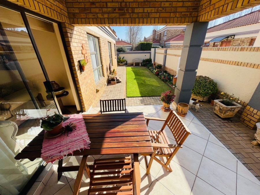 3 Bedroom Property for Sale in Grimbeeck Park North West